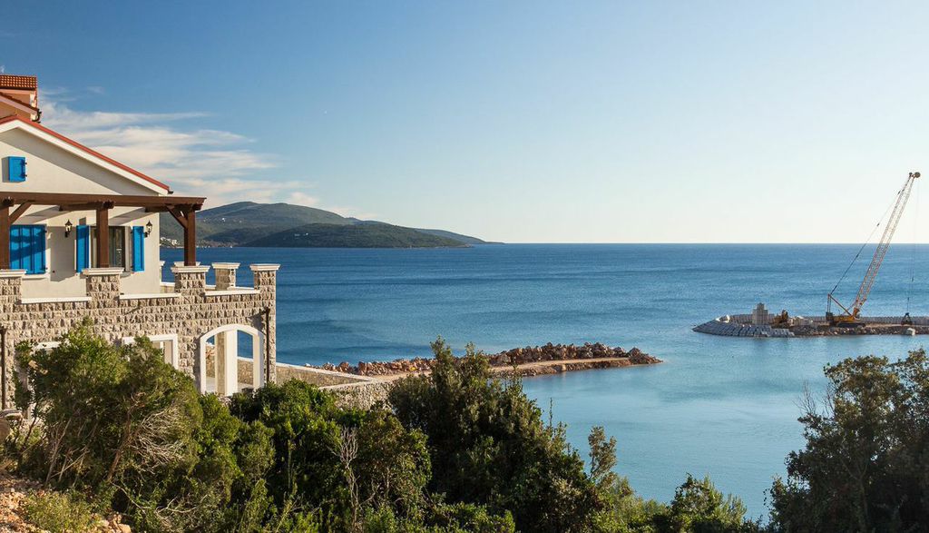 Luštica Divelopment: Nove donacije  Opštini Tivat i u 2015. godini