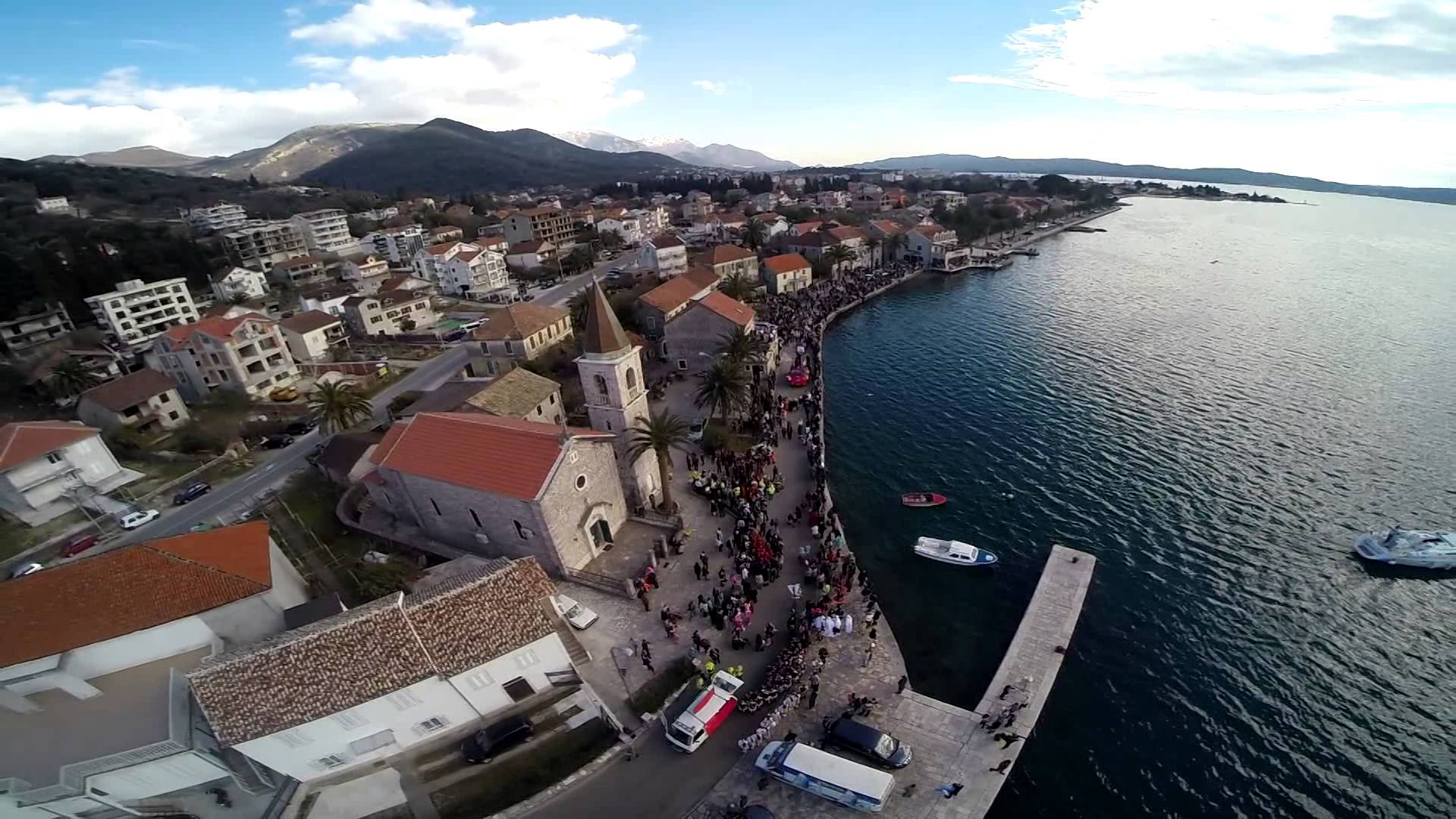 Snimci dronom – Lastovski kareneval 2015.