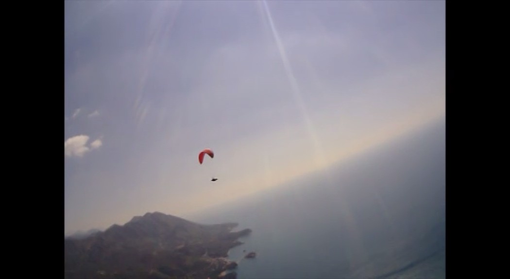 Kamerom paraglajdera od Brajića do Budve