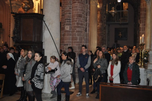 Ponoćka u katedrali 2015. - Kotor