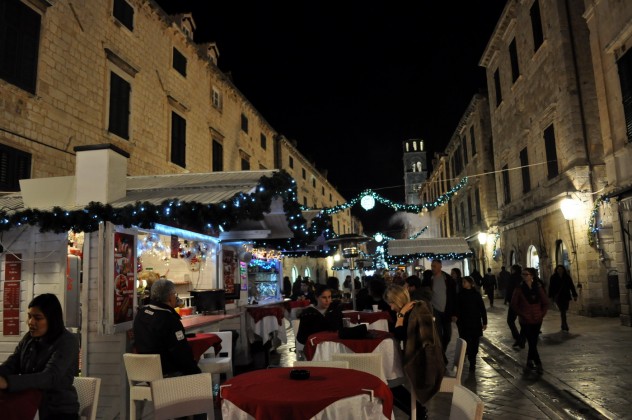 Dubrovnik – Stradun spreman za doček 2016.