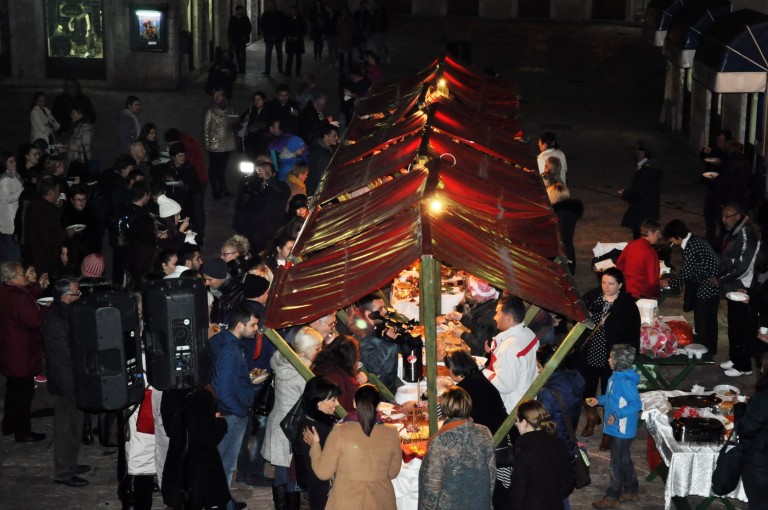 Božićnom papaladom a la maka završena manifestacija „Od Božića do Božića“