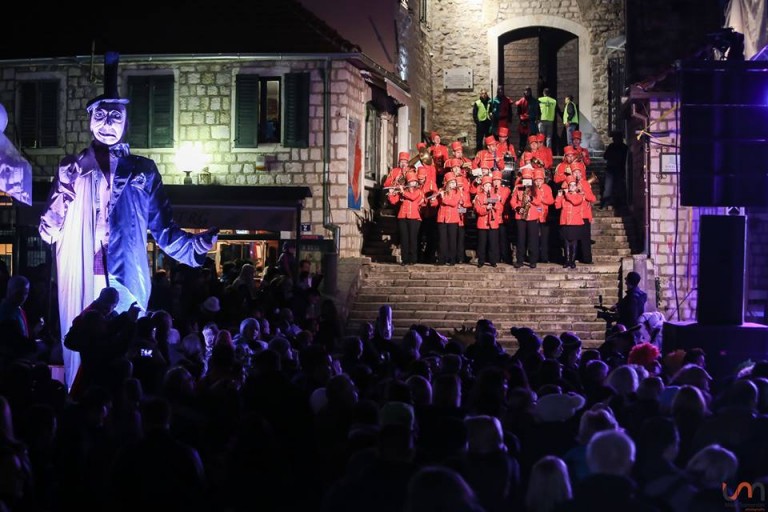 Za vikend maskenbal, suđenje karnevalu, koncert Graša