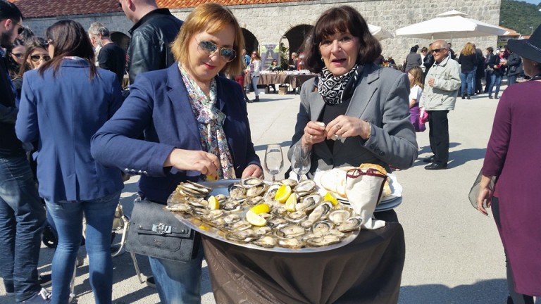 Niko nije mogao odoljeti sočnim stonskim kamenicama