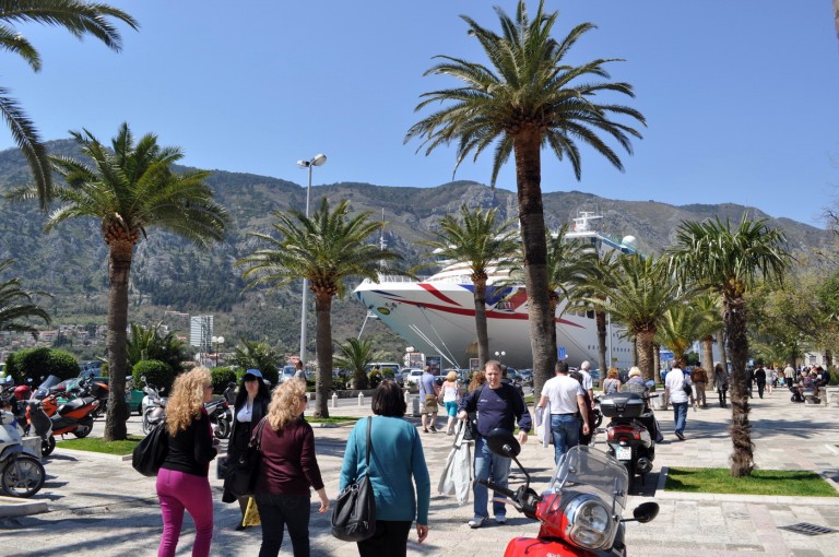 Kruzeri u Kotoru: Grad sve puniji, turisti sve zahtjevniji