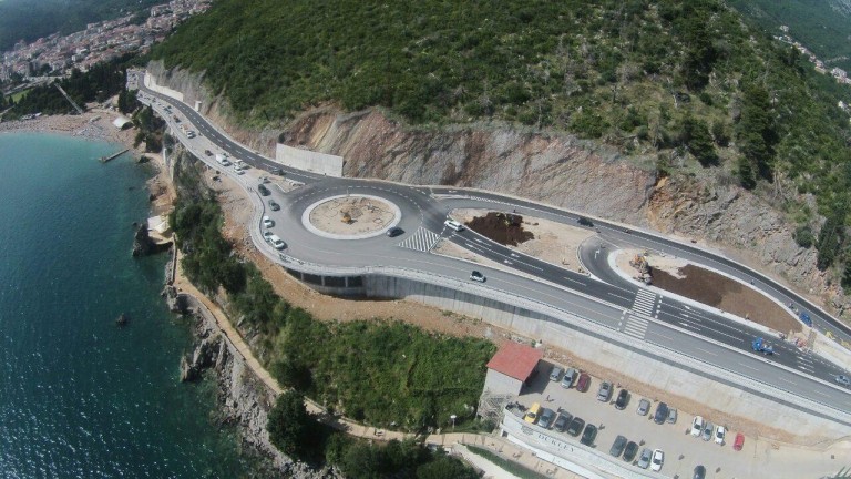 Budva – završeni grubi radovi na spajanju bulevara, saobraćaj normalizovan