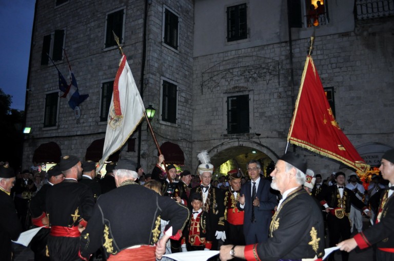 Ključevi grada Kotora predani Bokeljskoj mornarici