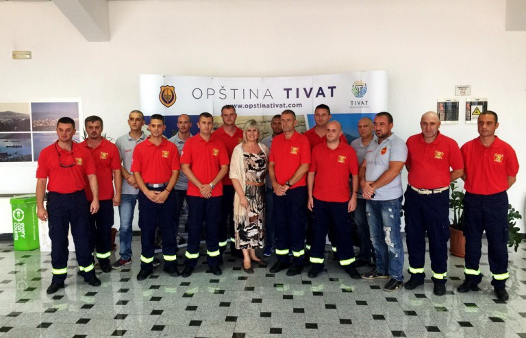 Predsjednica opštine Tivat nagradila  pripadnike Službe zaštite i spašavanja
