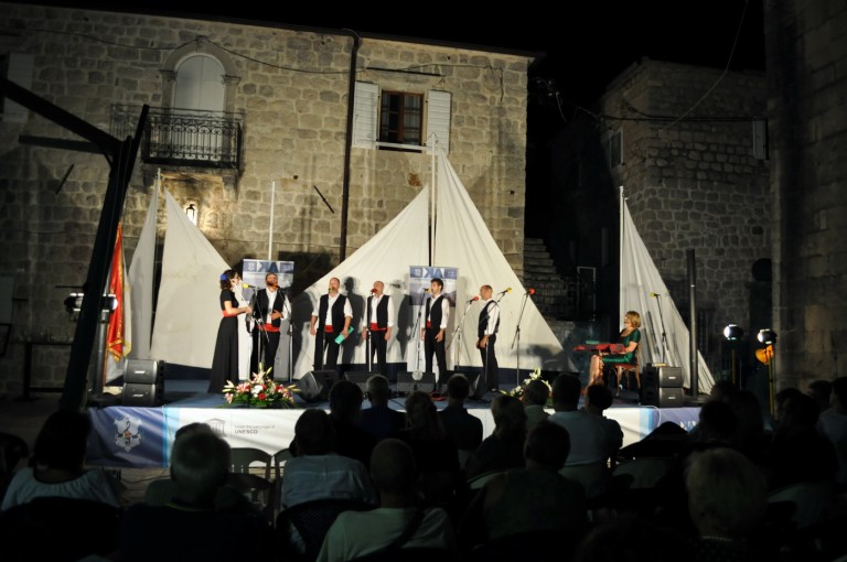Finale 16. Međunarodnog festivala klapa Perast
