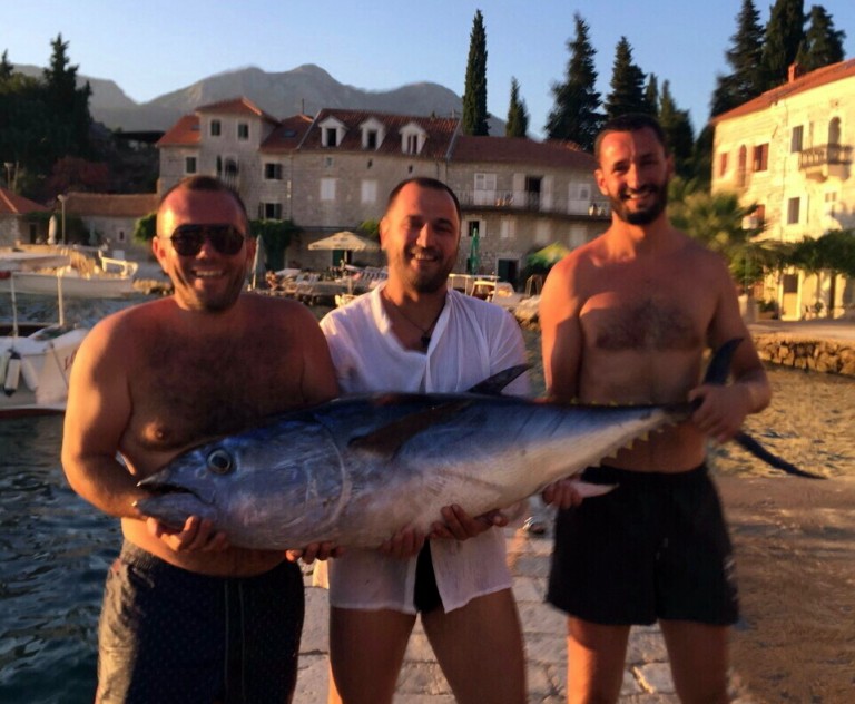 Ulov mjeseca tuna 56 kg