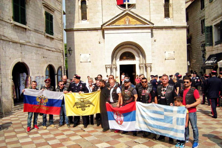 Predstavnici Kozaka sa članovima ruskog moto-kluba “Noćni vukovi” posjetili Kotor