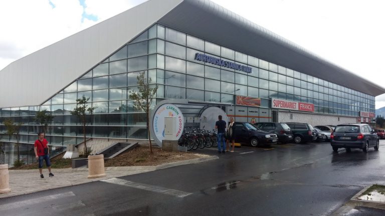 Tivat dobio prvu stanicu za iznajmljivanje električnih bicikala
