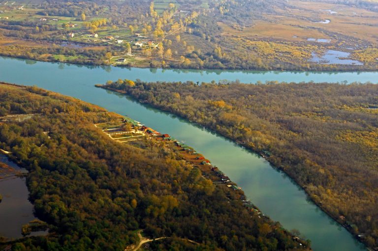 Morsko dobro – poziv vlasnicima ribarskih kućica na Bojani da svoje aktivnosti  uvedu u regularne zakonske okvire