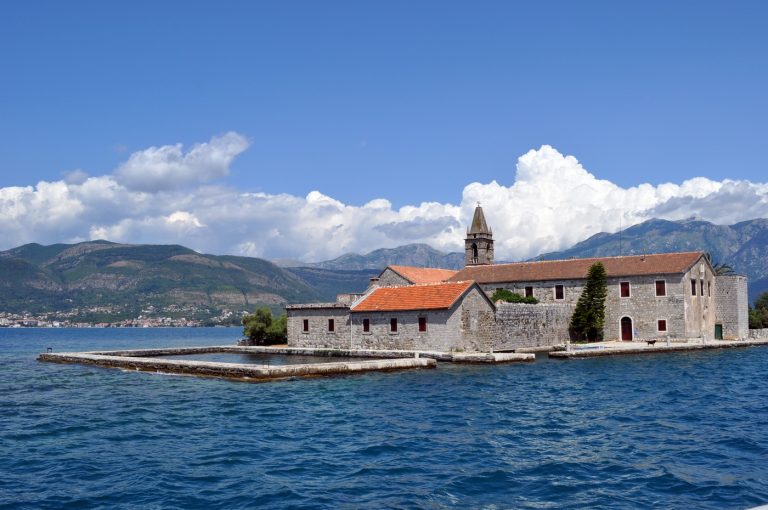 Predsjednik SO Tivat: Vodosnabdijevanje ostrva Gospa od Milosti važan projekat