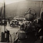Einschiffung auf den Torpedobootzerstörer SCHARFSCHUETZ in Theodo