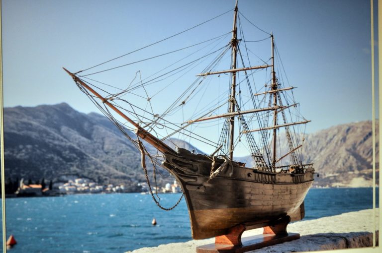 Tivat – otvorena izložba o porodici Širović