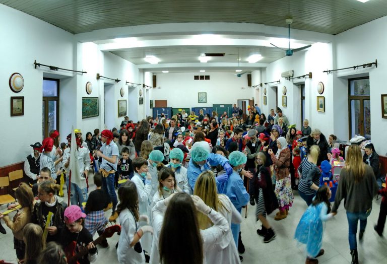 Prčanj – održan dječiji maskenbal, spaljivanje karnevala odloženo