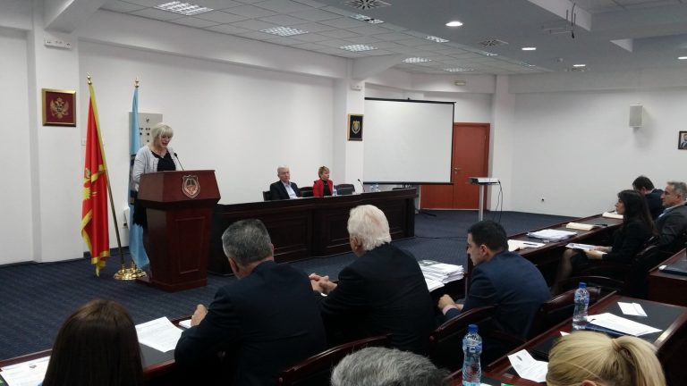 Odbornici jednoglasni – Tivat dobija dva nova preduzeća, parkinzi i autobuska stanica