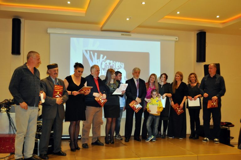 Teatar 303 prošetao “Red Carpetom”