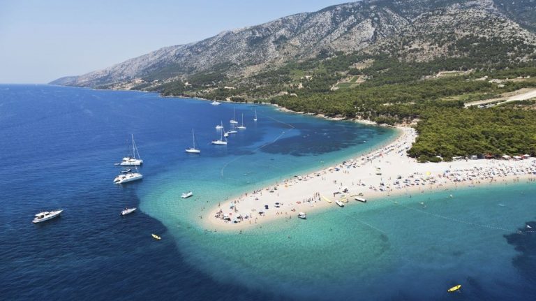 Pobjeda Bračana – odbranili plažu  “Zlatni rat”