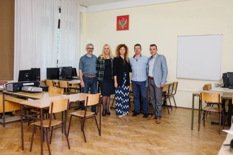 Donirali računarsku opremu u vrijednosti od 7.600 eura OŠ “Drago Milović” iz Tivta