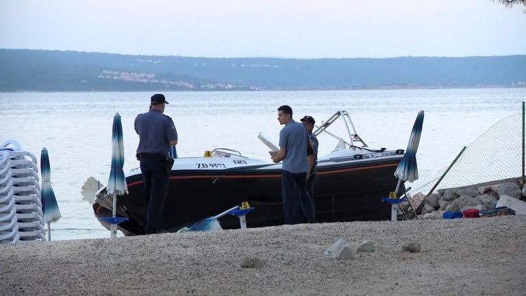 Gliser bez vozača završio na plaži među kupačima: “Zavladala je panika, bilo je to kao u onom filmu strave i užasa”