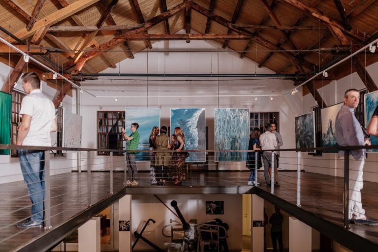 Konceptualni art program izložbe Sakura u Porto Montenegru