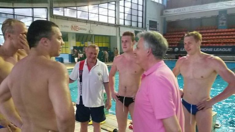 Vaterpolo savez Kine na inicijativu Petra Porobića donirao 10.000 maski