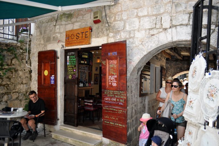 “Hoste” – nudi nove okuse u Kotoru