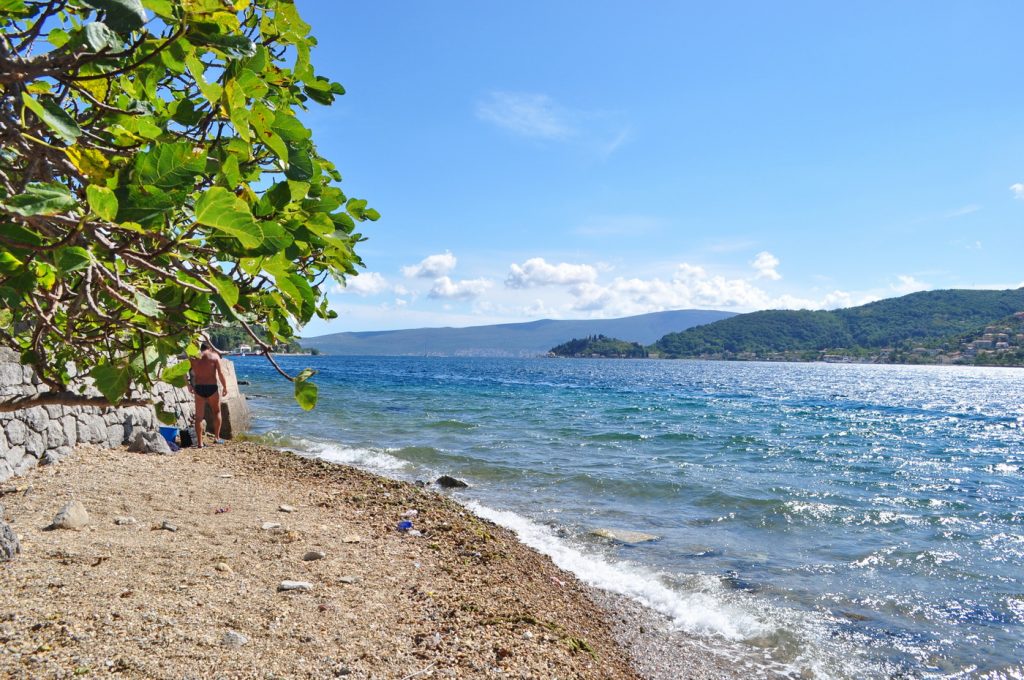 Morska voda na crnogorskim kupalištima sanitarno ispravna i bezbjedna ...