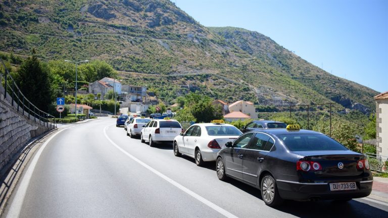 Saobraćaj se ponovo odvija normalno – blokiranje gradova u udarnom vikendu apsolutno neprihvatljivo