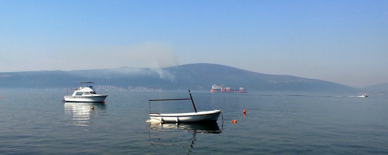 Danima gori iznad Krašića, stigao i specijalni gusjeničar za gašenje šumskih požara