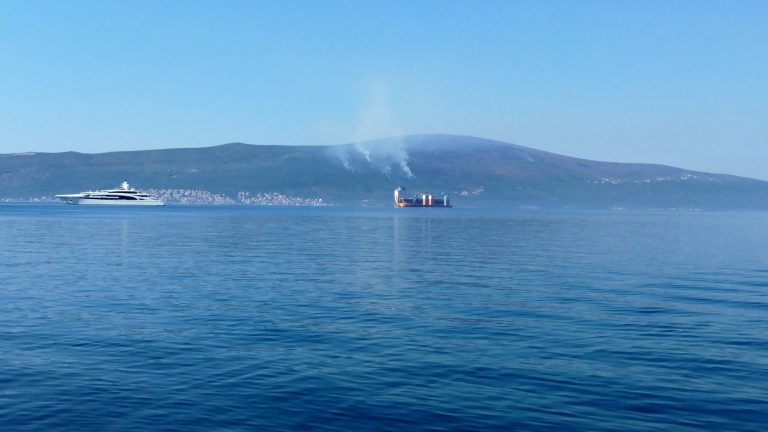 Vatru gase i „Air Tractori“, ništa bez kiše