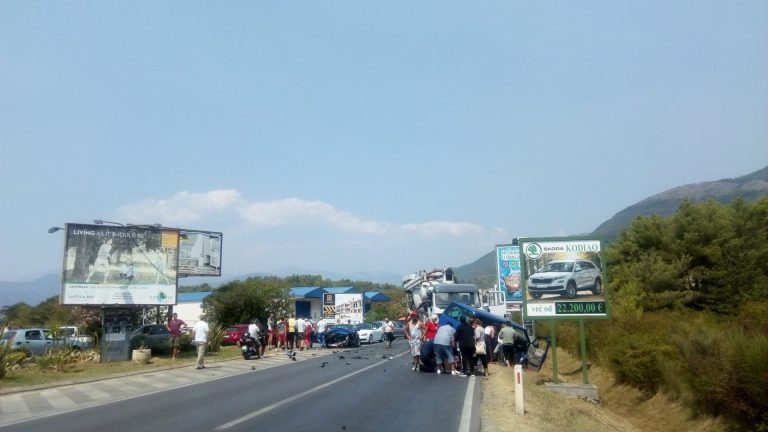 Četvoro povrijeđenih u sudaru kod aerodroma