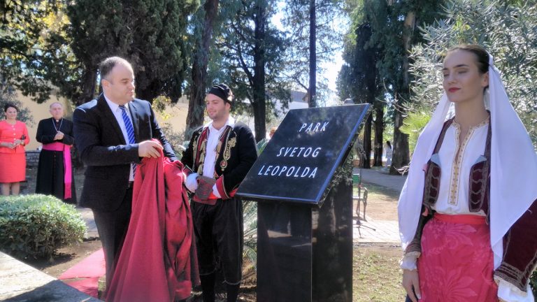Otkriveno spomen obilježje – Park Svetog Leopolda