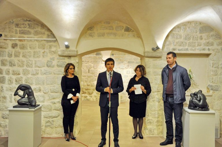 Otvorena izložba skulptura Rista Stijovića u Kotoru