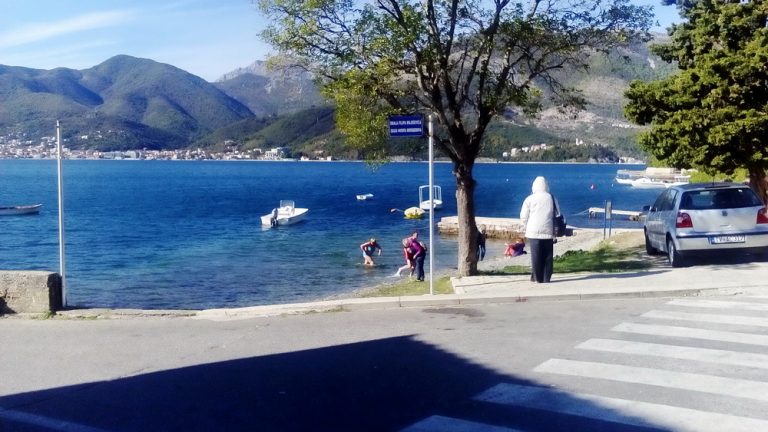 Novembarsko kupanje u moru