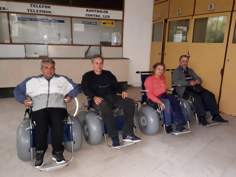 Morsko dobro doniralo kolica Savezu paraplegičara Crne Gore