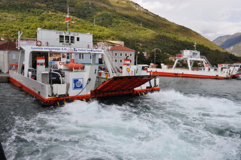 Pomorski saobraćaj krije podatke o obimu prometa na trajektima i zaradi, država nema ili ne želi da ima načina da prekontroliše stanje