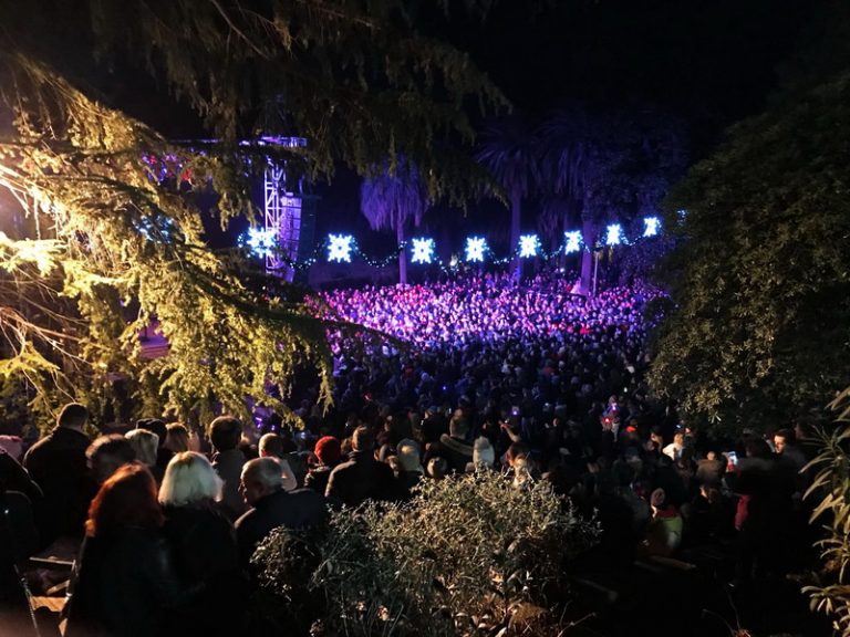 Nekoliko hiljada Novljana i njihovih gostiju dočekali Novu 2018. godinu