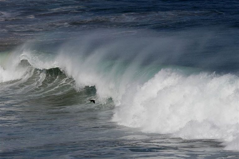 Ubrzava se rast razine oceana, do kraja stoljeća mogla bi dosegnuti više od 60 centimetara, što bi ozbiljno ugrozilo gradove na obali