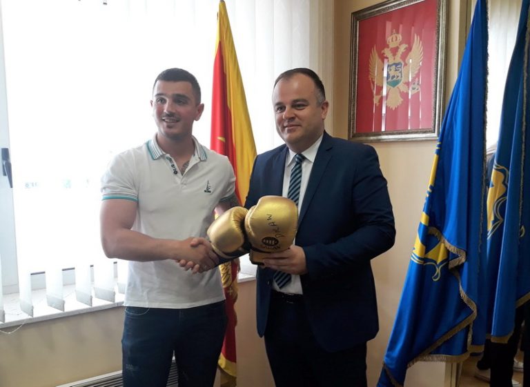 Prijem za juniorskog šampiona svijeta u boksu