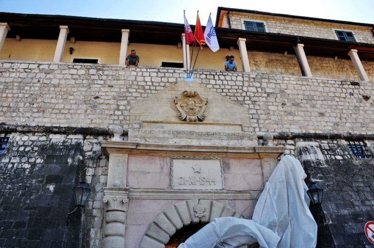 Kotor – završeni konzervatorsko restauratorski radovi na gradskim vratima