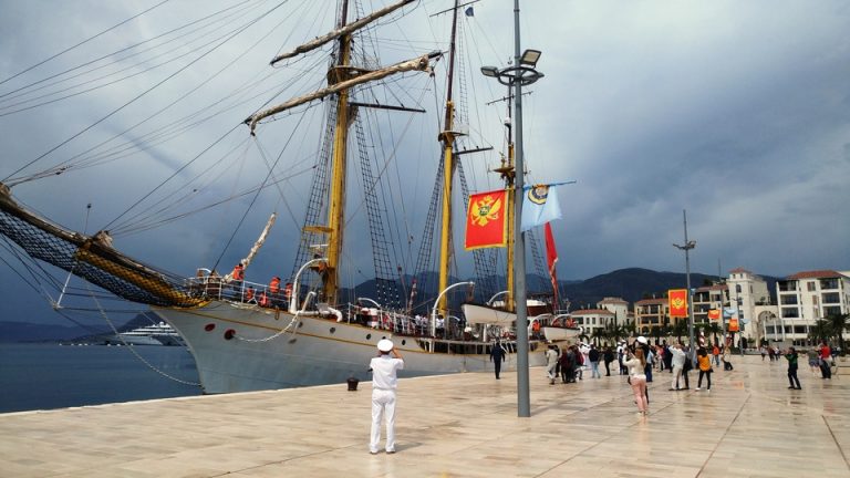 „Jadran“ sa studentima krstari do Malte