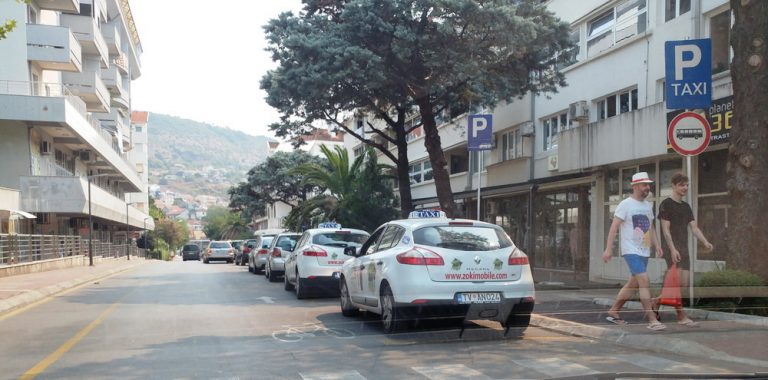 Parkiranje u Tivtu tokom ljeta od 50 do 80 centi za sat