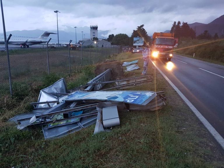 Kamenari oštećene 34 kuće – Tivat, padali bilbordi, stabla, voda ušla u podrume…