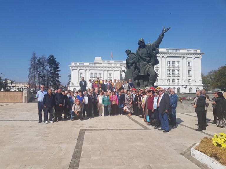 Članovi Udruženje boraca NOR-a i antifašista posjetili Tiranu i Skoplje