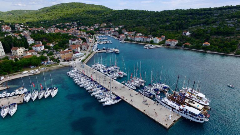 Zlarin postaje pilot-otok bez jednokratne plastike