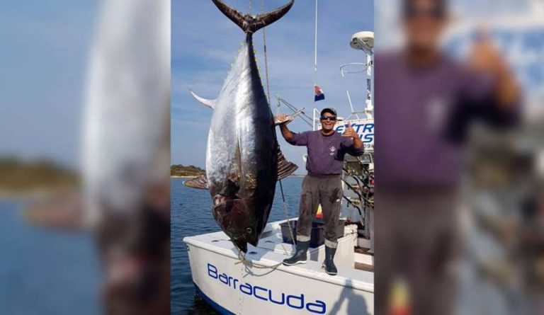 Ulovio mega tunu – na vagi 317 kg, vrijedi 4.700 eura..