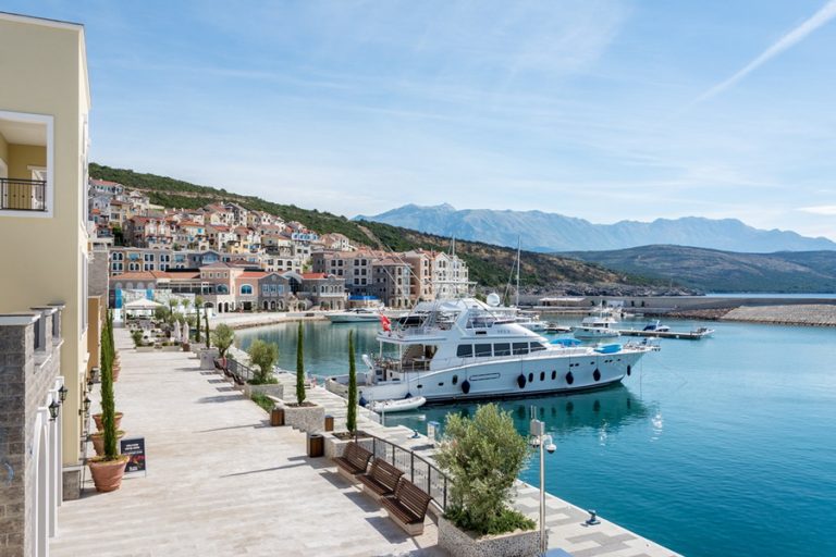 Domaća hrana, seminari i revija rukotvorina